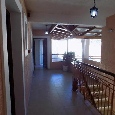 公寓 Afrodite 10 Spacious Apartment